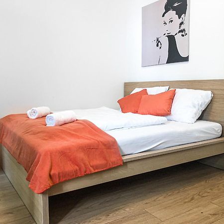 וינה Lovely 2Br Shared Apartment, Enkplatz U3, 15Min To Center מראה חיצוני תמונה